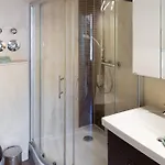 Apartment Am Roten Schloss
