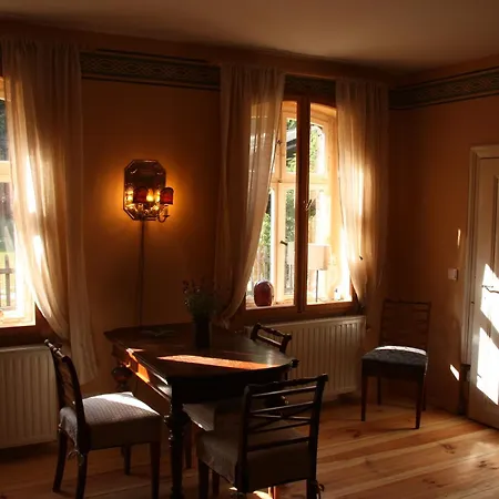 Apartamento Am Roten Schloss *