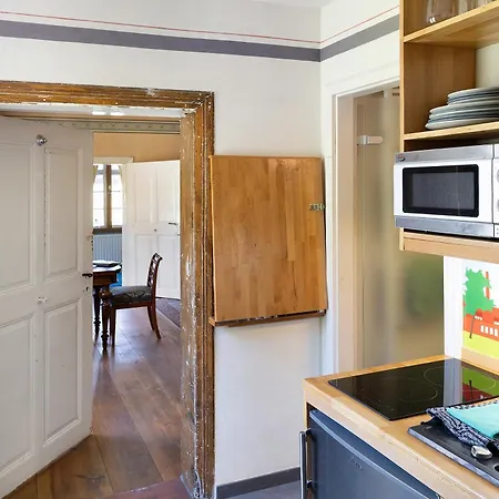 Apartment Am Roten Schloss