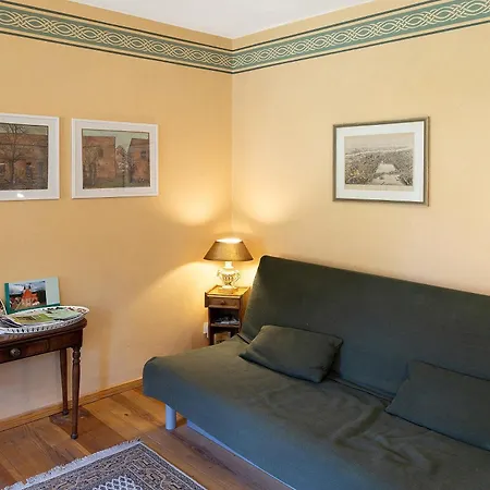Am Roten Schloss Apartment
