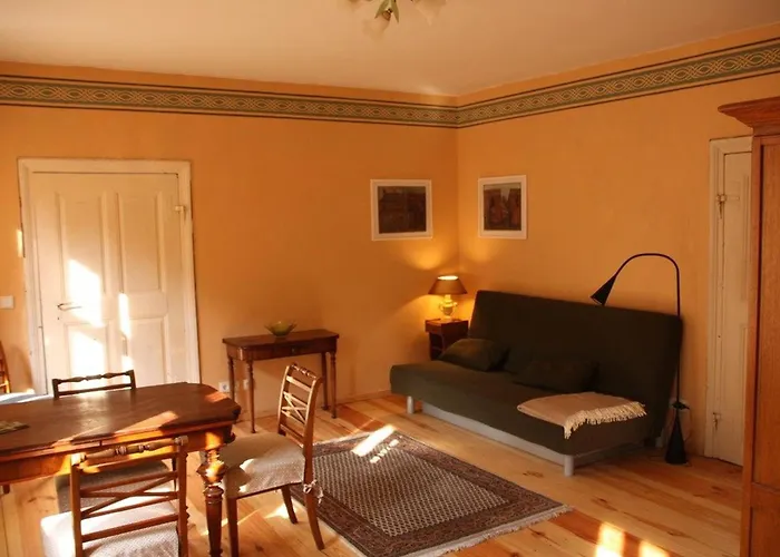 Apartman Am Roten Schloss Glashutte (Brandenburg)